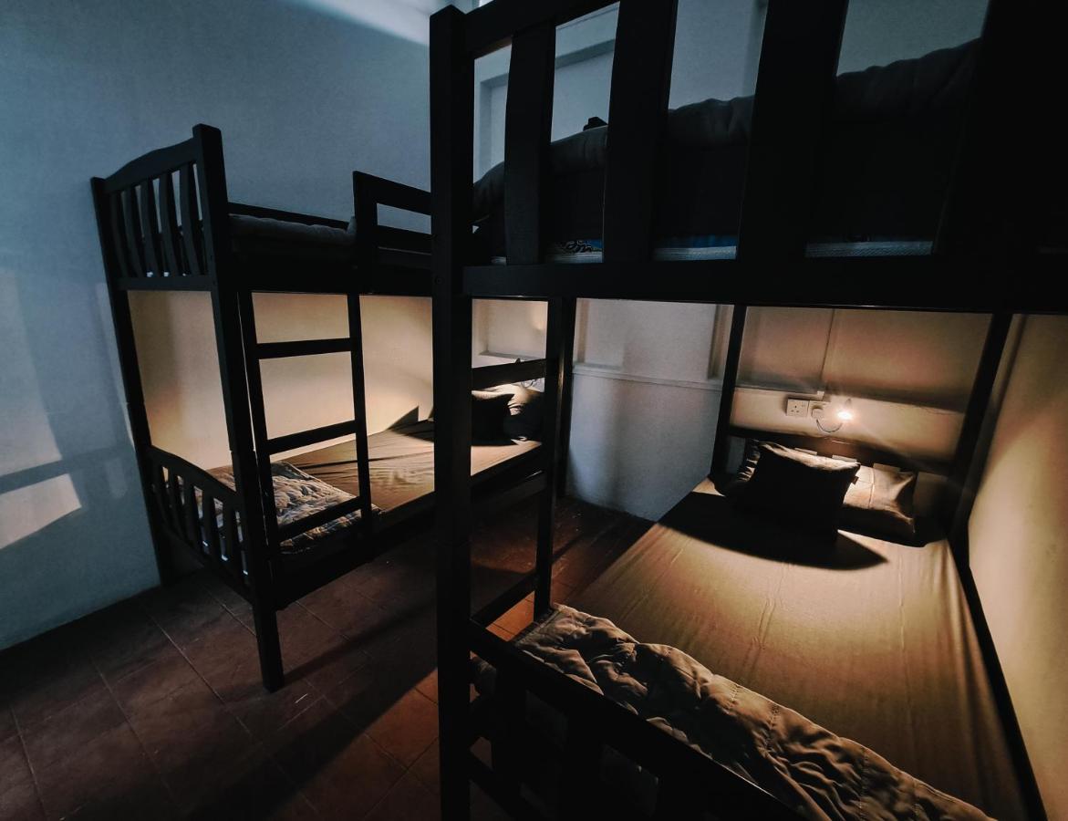 111 Hutton Lane Hostel 조지타운 외부 사진